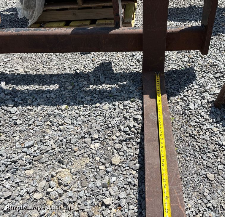 image for item DW7113 Wheel loader forks