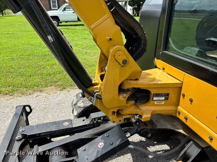 image for item DW7120 2023 Caterpillar 304 mini excavator