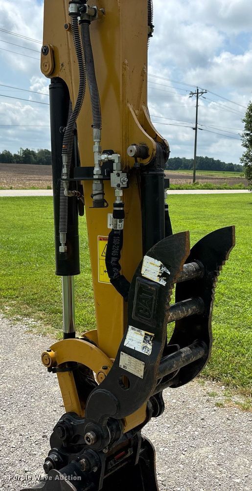 image for item DW7120 2023 Caterpillar 304 mini excavator