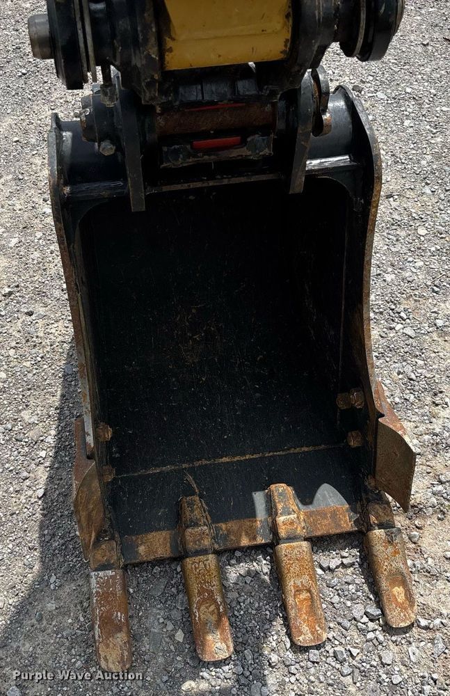 image for item DW7120 2023 Caterpillar 304 mini excavator