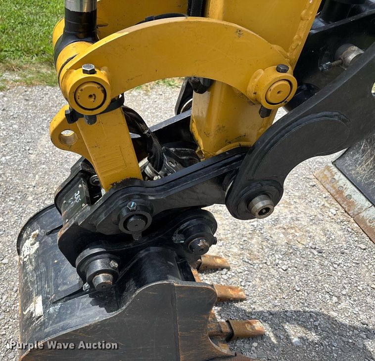 image for item DW7120 2023 Caterpillar 304 mini excavator