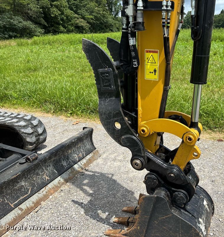 image for item DW7120 2023 Caterpillar 304 mini excavator