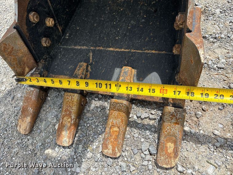 image for item DW7120 2023 Caterpillar 304 mini excavator