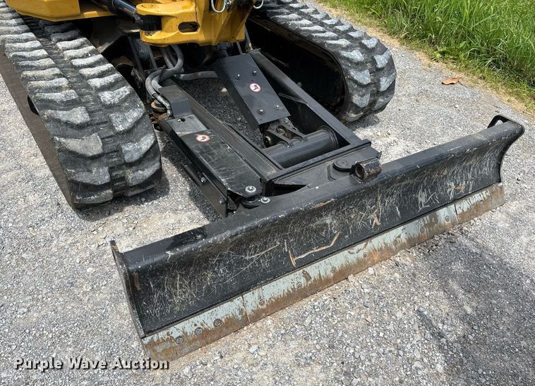 image for item DW7120 2023 Caterpillar 304 mini excavator