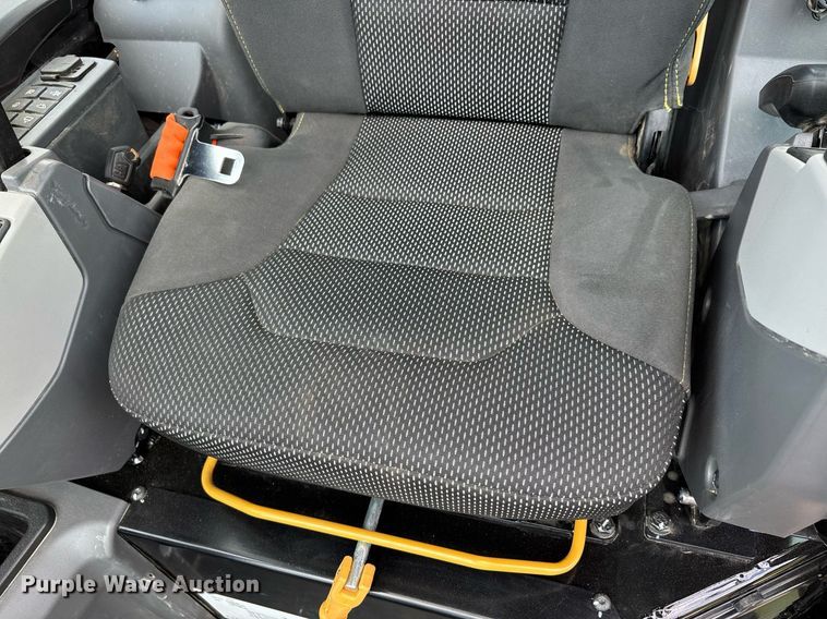 image for item DW7120 2023 Caterpillar 304 mini excavator