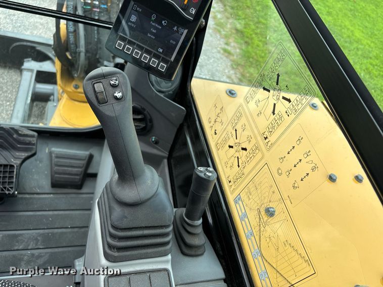 image for item DW7120 2023 Caterpillar 304 mini excavator