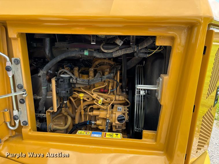 image for item DW7120 2023 Caterpillar 304 mini excavator