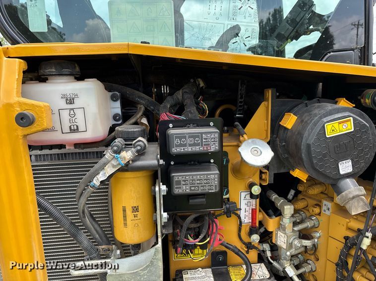 image for item DW7120 2023 Caterpillar 304 mini excavator