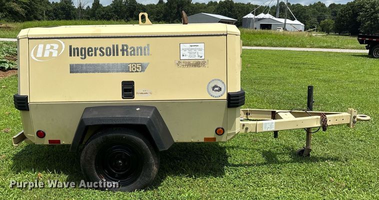 image for item DW7122 2002 Ingersoll Rand P185WIR air compressor