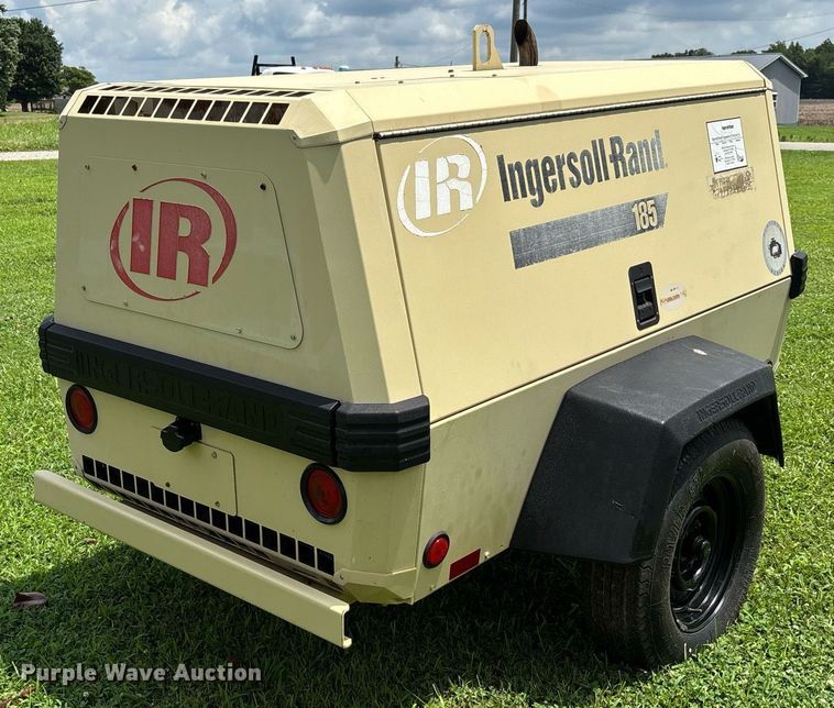image for item DW7122 2002 Ingersoll Rand P185WIR air compressor