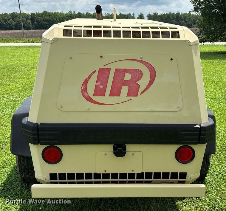 image for item DW7122 2002 Ingersoll Rand P185WIR air compressor