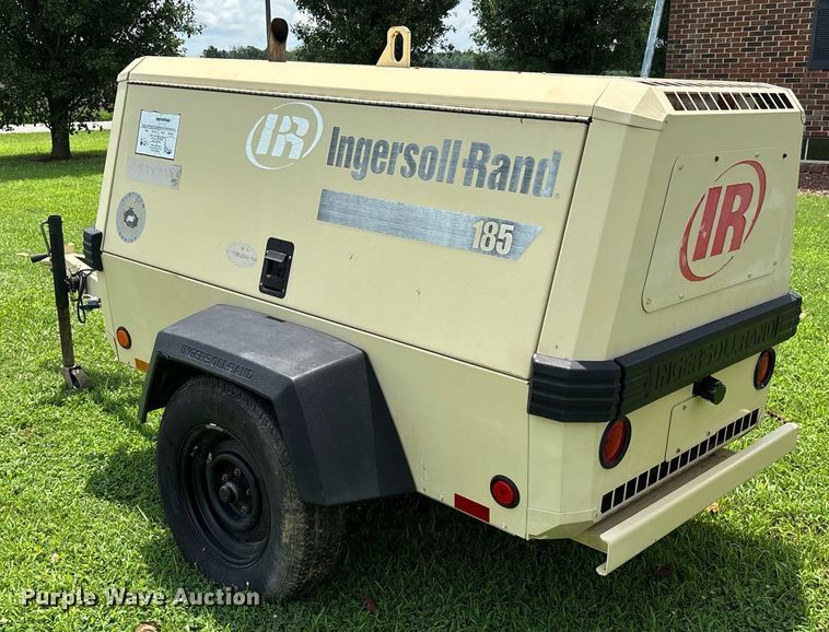 image for item DW7122 2002 Ingersoll Rand P185WIR air compressor
