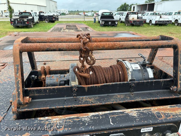 image for item DW7128 2007 Trail King drop deck hydraulic tail equipment trailer