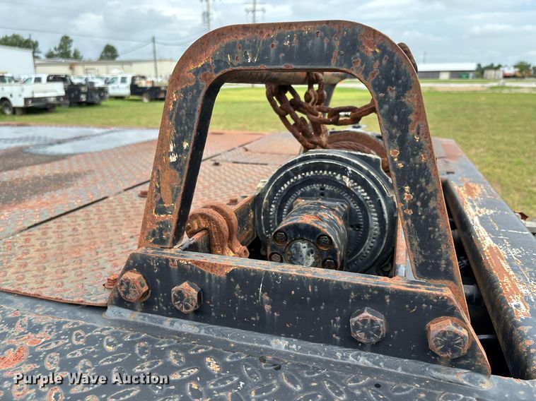 image for item DW7128 2007 Trail King drop deck hydraulic tail equipment trailer