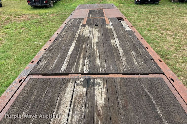 image for item DW7128 2007 Trail King drop deck hydraulic tail equipment trailer