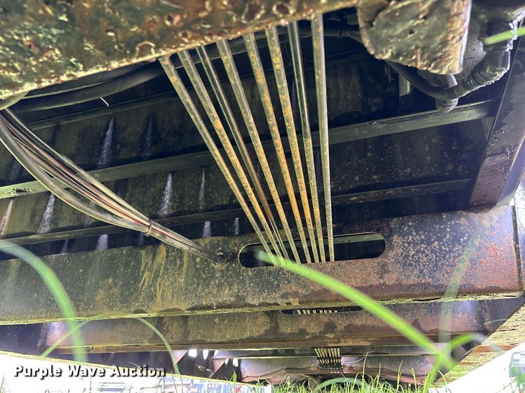 image for item DW7128 2007 Trail King drop deck hydraulic tail equipment trailer