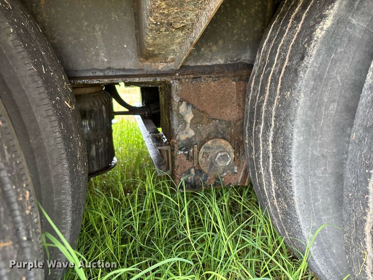 image for item DW7128 2007 Trail King drop deck hydraulic tail equipment trailer