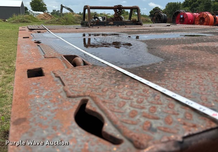 image for item DW7128 2007 Trail King drop deck hydraulic tail equipment trailer