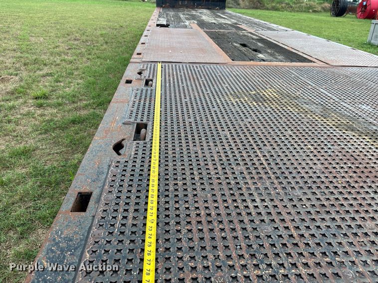 image for item DW7128 2007 Trail King drop deck hydraulic tail equipment trailer