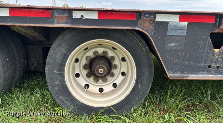image for item DW7128 2007 Trail King drop deck hydraulic tail equipment trailer