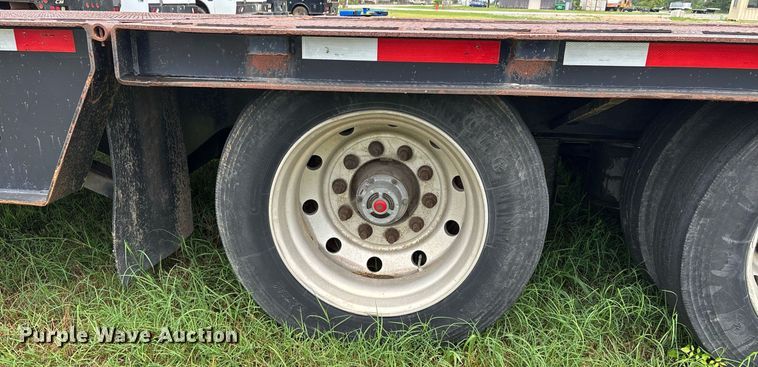 image for item DW7128 2007 Trail King drop deck hydraulic tail equipment trailer