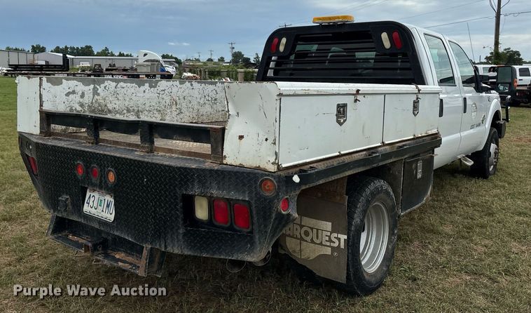 image for item DW7130 2012 Ford F350 Super Duty XL Crew Cab flatbed pickup truck