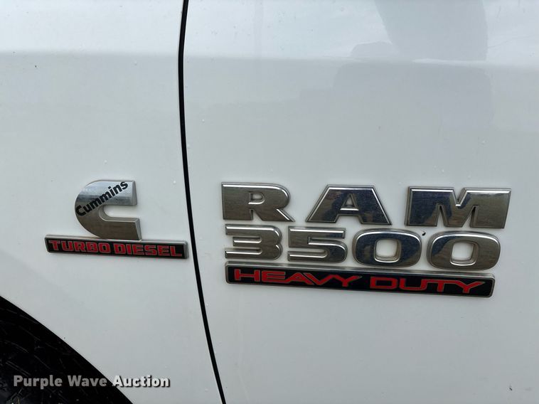 image for item DW7131 2016 Dodge Ram 3500 Crew Cab utility bed pickup truck