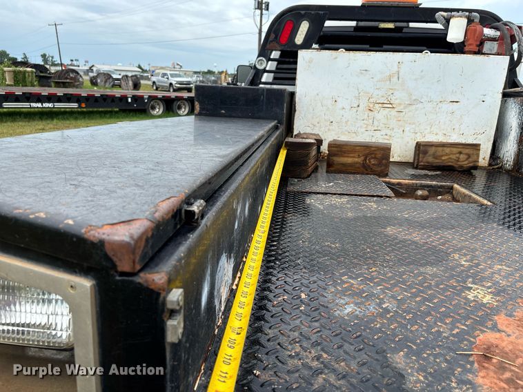 image for item DW7131 2016 Dodge Ram 3500 Crew Cab utility bed pickup truck