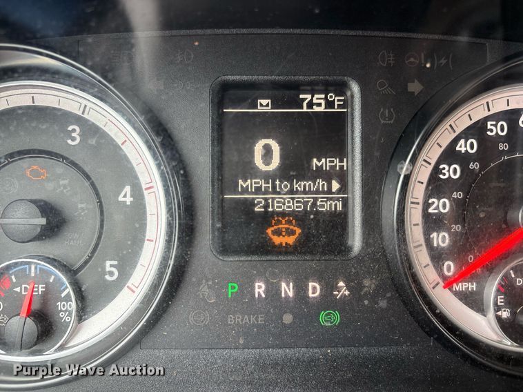 image for item DW7131 2016 Dodge Ram 3500 Crew Cab utility bed pickup truck