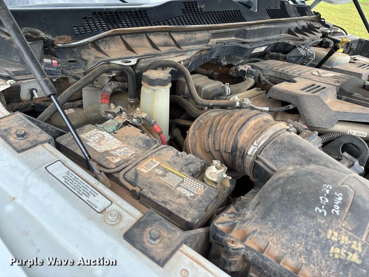 image for item DW7131 2016 Dodge Ram 3500 Crew Cab utility bed pickup truck