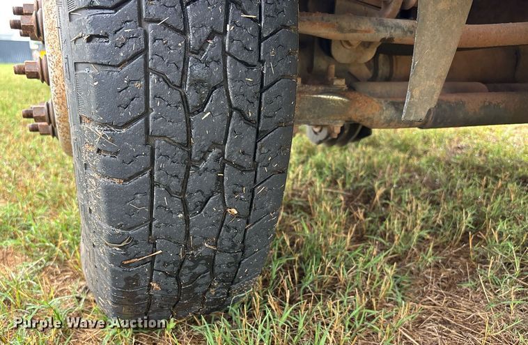 image for item DW7131 2016 Dodge Ram 3500 Crew Cab utility bed pickup truck