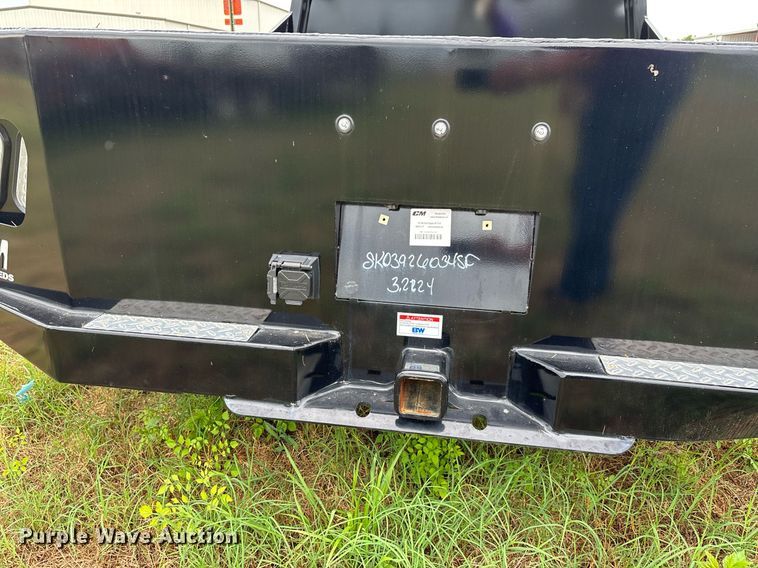 image for item DW7132 2012 Ford F350 Super Duty XL  Crew Cab flatbed pickup truck