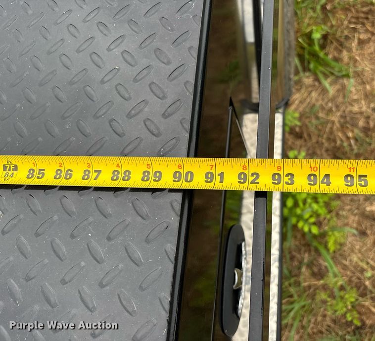 image for item DW7132 2012 Ford F350 Super Duty XL  Crew Cab flatbed pickup truck