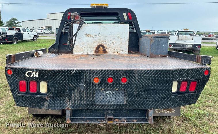 image for item DW7133 2012 Ford F350 Super Duty XL Crew Cab flatbed pickup truck