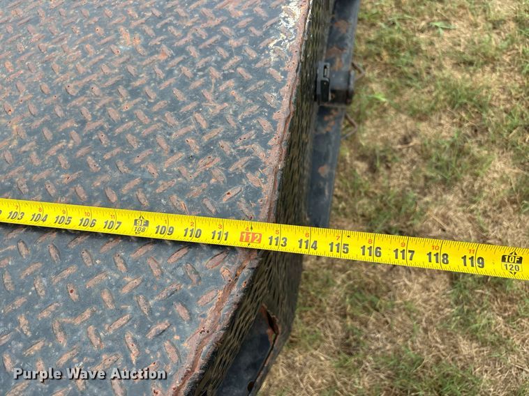 image for item DW7133 2012 Ford F350 Super Duty XL Crew Cab flatbed pickup truck