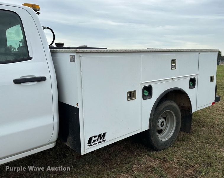 image for item DW7134 2018 Chevrolet Silverado 3500HD Crew Cab utility bed pickup truck