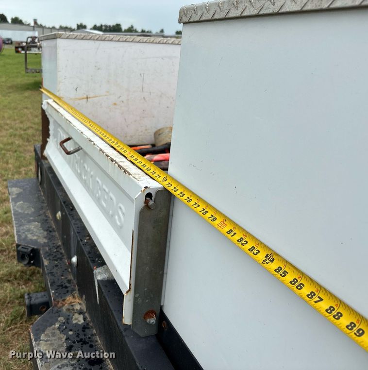 image for item DW7134 2018 Chevrolet Silverado 3500HD Crew Cab utility bed pickup truck