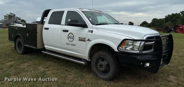 image for item DW7136 2018 Dodge Ram 3500 Crew Cab utility bed pickup truck