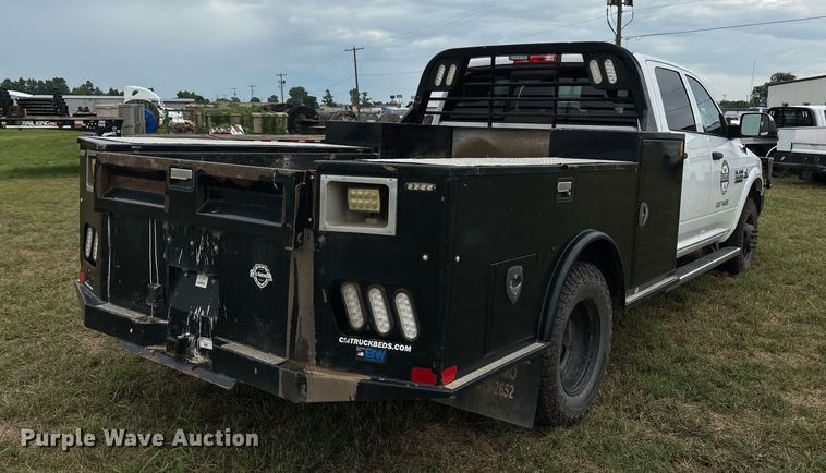 image for item DW7136 2018 Dodge Ram 3500 Crew Cab utility bed pickup truck