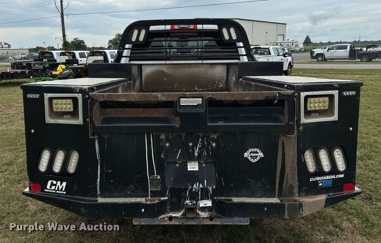 image for item DW7136 2018 Dodge Ram 3500 Crew Cab utility bed pickup truck