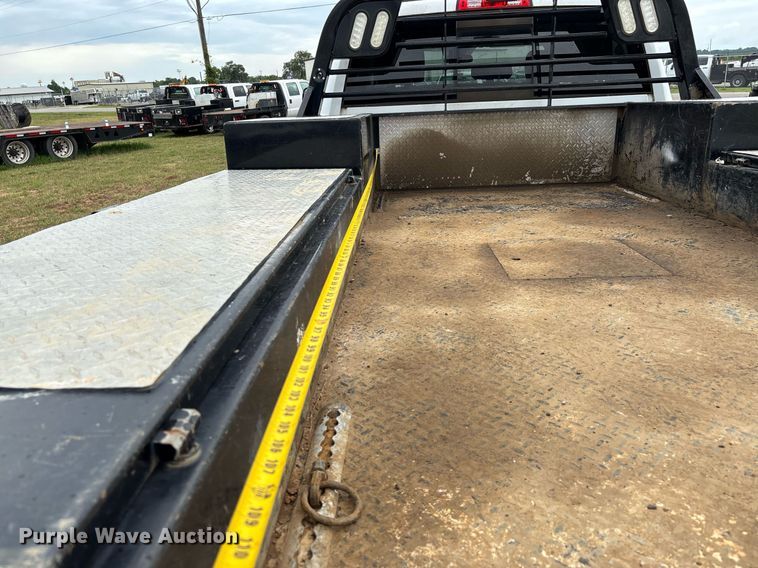 image for item DW7136 2018 Dodge Ram 3500 Crew Cab utility bed pickup truck