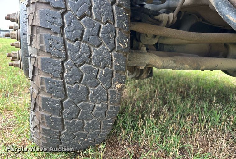 image for item DW7136 2018 Dodge Ram 3500 Crew Cab utility bed pickup truck