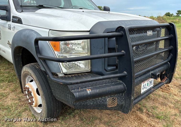 image for item DW7138 2012 Ford F550 Super Duty XL Crew Cab utility / service truck