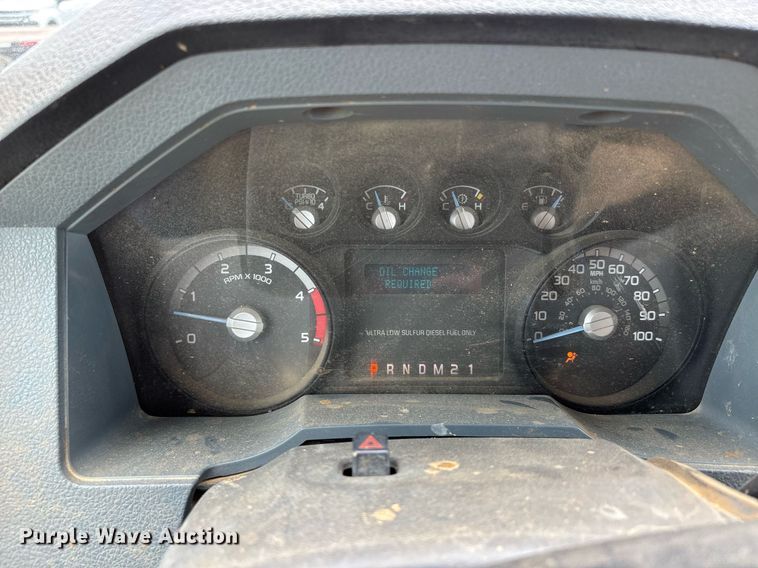 image for item DW7138 2012 Ford F550 Super Duty XL Crew Cab utility / service truck