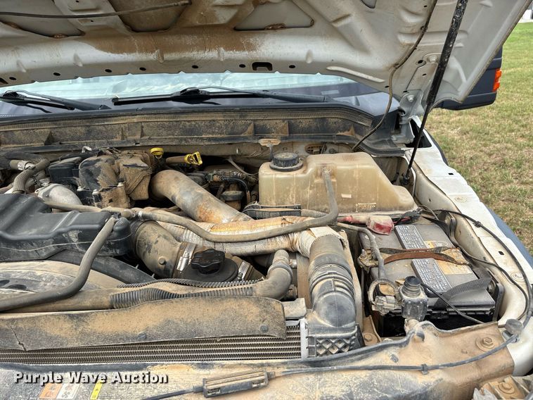 image for item DW7138 2012 Ford F550 Super Duty XL Crew Cab utility / service truck