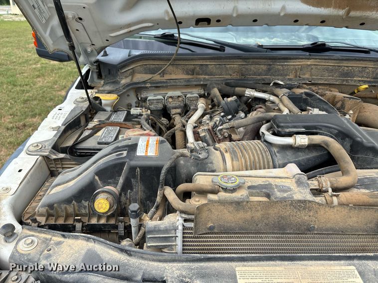 image for item DW7138 2012 Ford F550 Super Duty XL Crew Cab utility / service truck