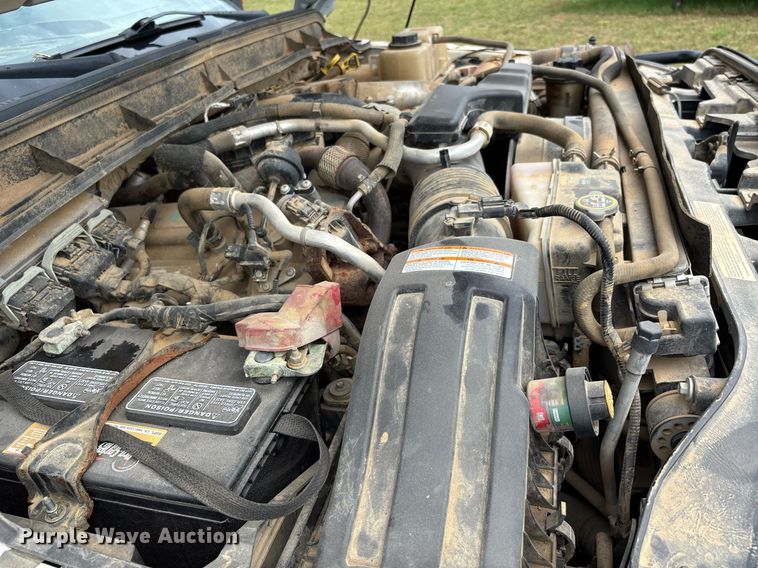 image for item DW7138 2012 Ford F550 Super Duty XL Crew Cab utility / service truck