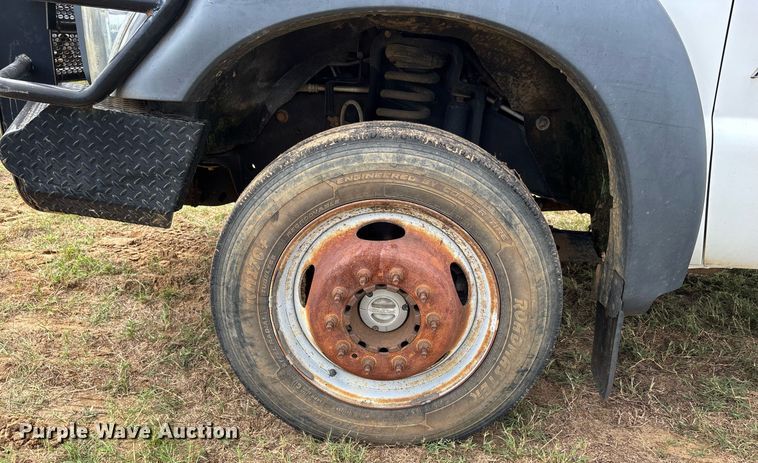 image for item DW7138 2012 Ford F550 Super Duty XL Crew Cab utility / service truck