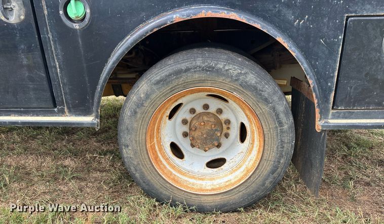 image for item DW7138 2012 Ford F550 Super Duty XL Crew Cab utility / service truck