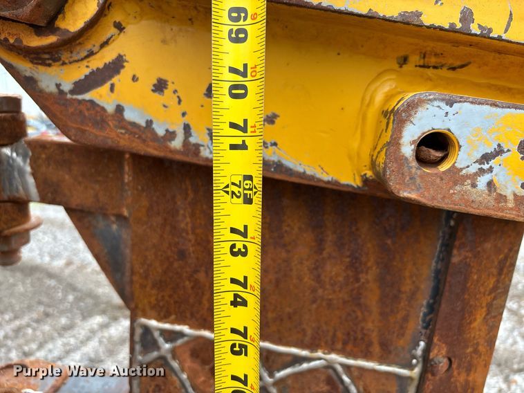 image for item DW7139 2008 John Deere 750J LT vibratory cable plow